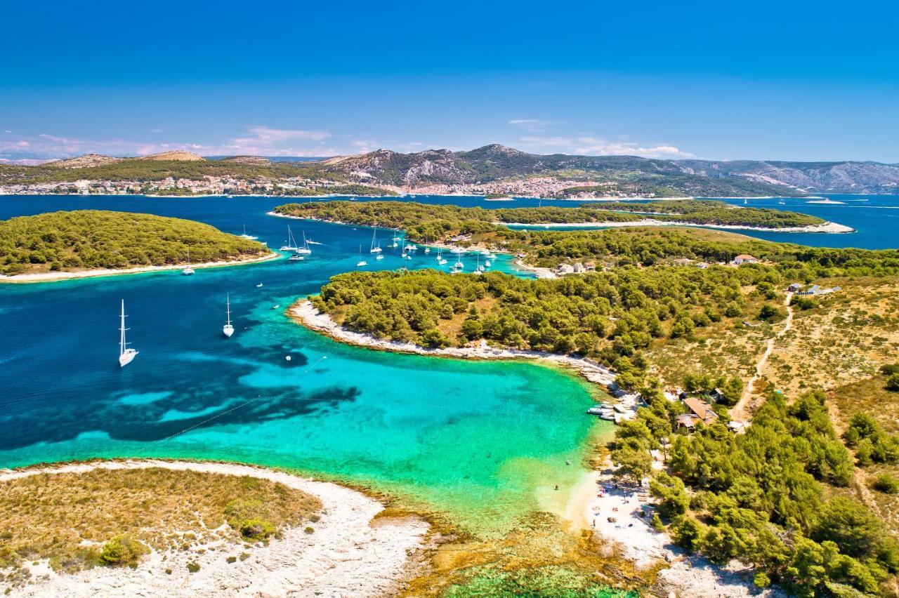 Bay Hvar